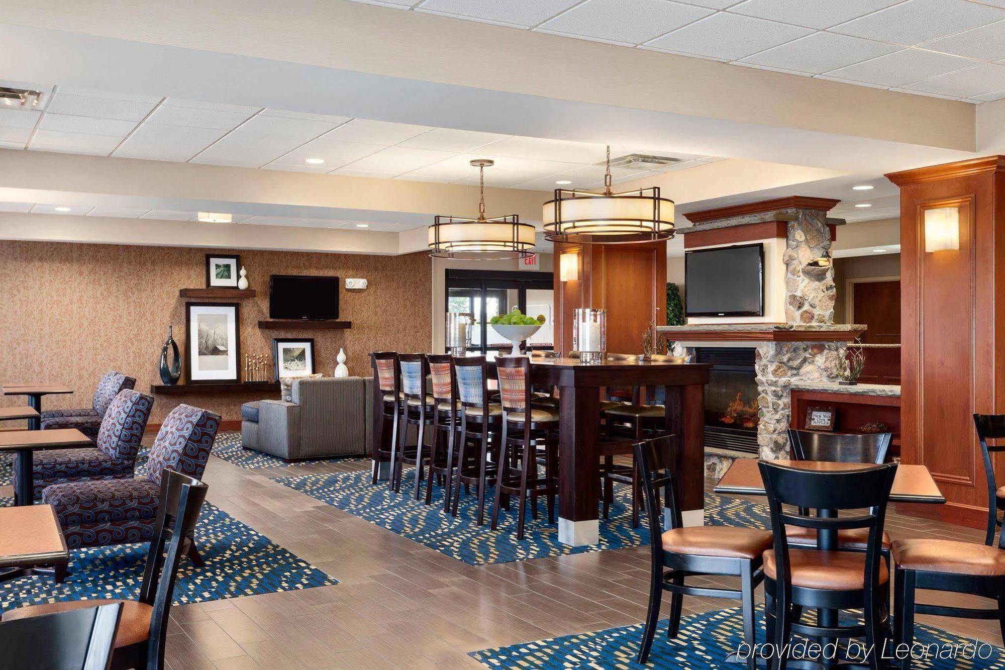 Hampton Inn Watertown Exterior foto