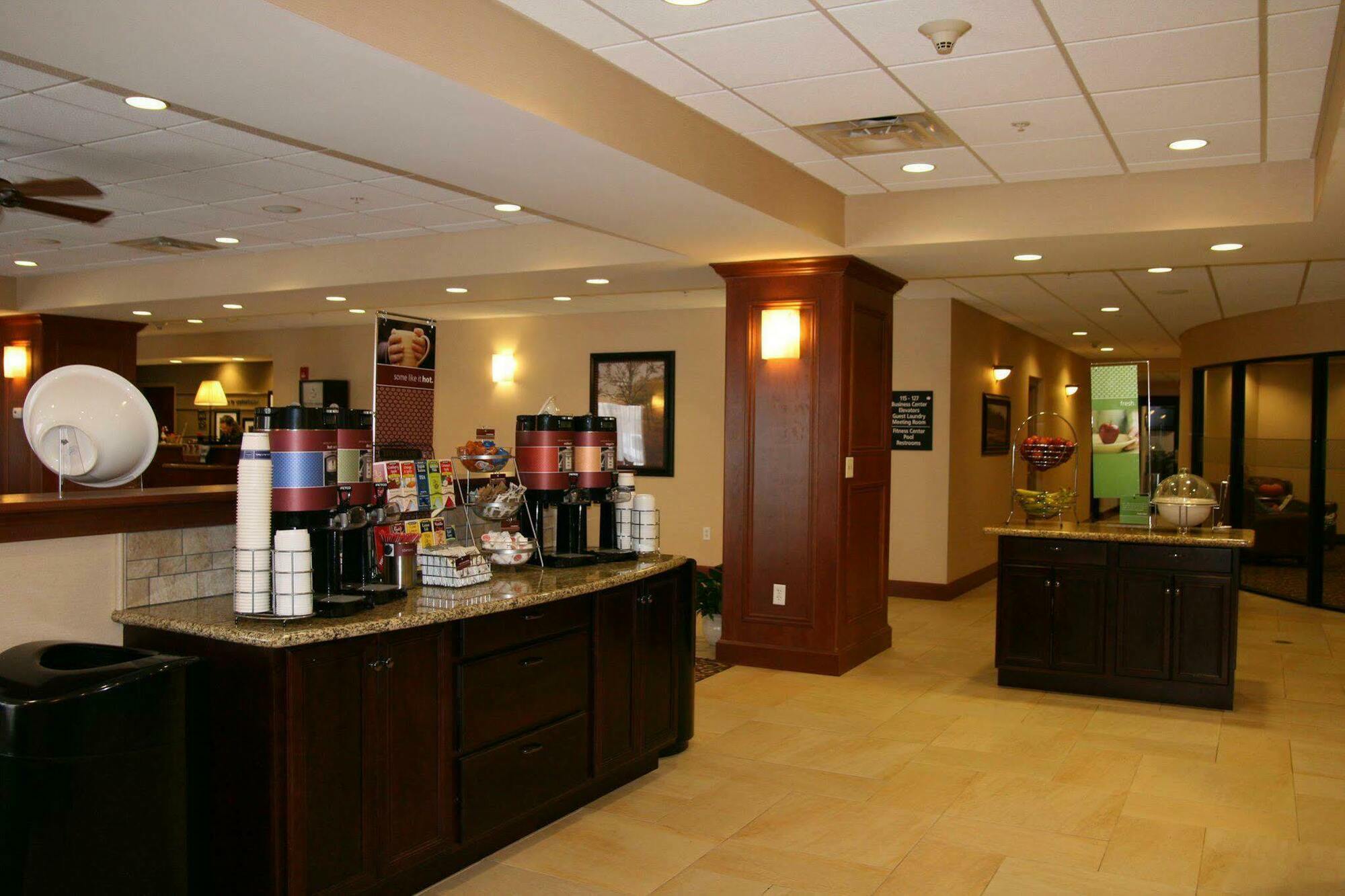 Hampton Inn Watertown Restaurante foto